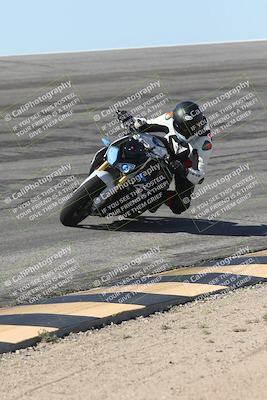 media/Oct-13-2025-Moto Forza (Mon) [[a66d839500]]/4-C Group/Session 2 (Bowl)/